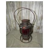 VINTAGE DIETZ RAILROAD LANTERN