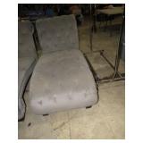 BUTTON TUFTED CHASE LOUNGE CHAIR