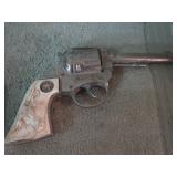 TOY U.S. ARMY HOLSTER & WESTERN CAP GUN -- DAMAGED