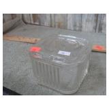 REFRIGERATOR DISH --LID HAS CHIPS