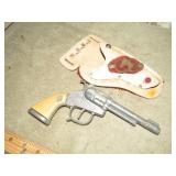 CAP GUN & HOLSTER