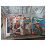 ASSORTED VINTAGE WESTERN TV STAR COMIC BOOKS