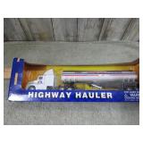 DIECAST AMERICAN AIRLINES HAULER TRUCK