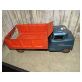 STRUCTO TOY DUMP TRUCK