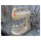 SUNBEAM STAND MIXER