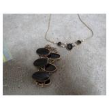 VINTAGE MATCHING NECKLACE & BRACELET