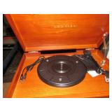 CROSLEY RETRO RADIO / CD / CASSETT / RECORD PLAYER