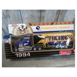 DIECAST NFL VIKINGS HAULER