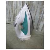 CLOTHES STEAM IRON