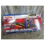 HOTWHEELS INDY 500 ROLL-UP RACEWAY