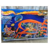 HOTWHEELS ATOMIX #19 SET