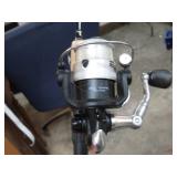 ZEBCO 33 SPIN CAST FISHING ROD & REEL