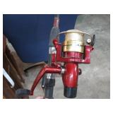 ZEBCO FISHING ROD W/ SHAKESPEARE SPINNING REEL