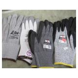 4 pair-- SAFETY WORK GLOVES
