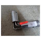 1/4" 90* SOCKET ADAPTER