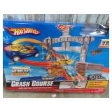 HOTWHEELS CRASH COURSE SET