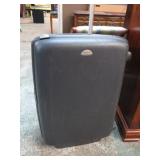 SAMSONITE HARD SIDED ROLLING SUIT CASE