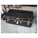 FOOT LOCKER & MUSIC CD