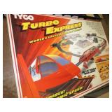 (NIB) TYCO TURBO EXPRESS MODEL TRAIN SET