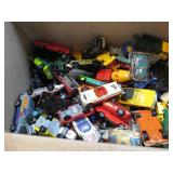 ASSORTED DIECAST VEHICLES