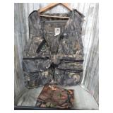HUNTING VEST / SEAT CUSHION & POUCH