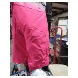 (NWT) SKI PANTS -- M