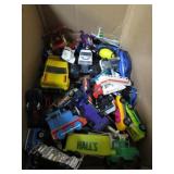 ASSORTED DIECAST TOY CARS