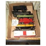 AMERICAN FLYER 561 MODLE TRAIN ENGINE & CARS