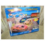 HOTWHEELS CRASH CURVE SET