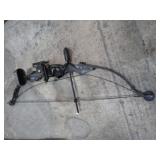 BEN PEARSON RENEGADE II COMPOUND BOW -- NEEDS