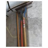 SAND RAKE & EXTENSION POLES