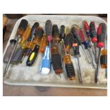 ASSORTED SCREWDRIVERS
