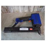 PNEUMATIC STAPLE GUN