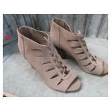 MICHAEL KORS SHOES -- 7M