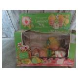 STRAWBERRY SHORTCAKE LEM & ADA DOLL SET