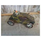 VINTAGE TIN TOY WIND-UP TANK -- NO TRACKS