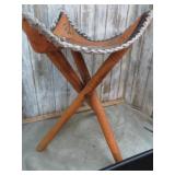 TRIPOD LEATHER SEAT CAMPING STOOL