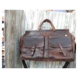 LEATHER TRAVEL BAG