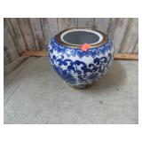 POTTERY VASE