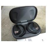 WIRELESS EARBUDS