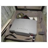 POLAROID 230 INSTANT CAMERA