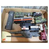 'H O' MODEL TRAIN CARS