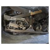 TOOLS & HARDWARE