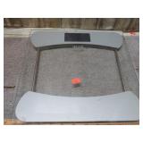DIGITAL BATHROOM SCALE