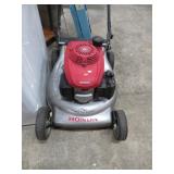 HONDA SELF PROPELLED MOWER
