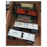 LIONEL MILK CARS, CATTLE CAR & RAMPS
