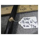 10 KT GOLD RING -- 2.1g - 7 1/4