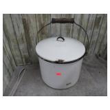 ENAMELWARE POT