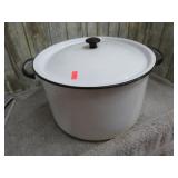 ENAMELWARE POT