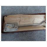 VINTAGE HANDY HENRI 3-WAY SERVING AIDE